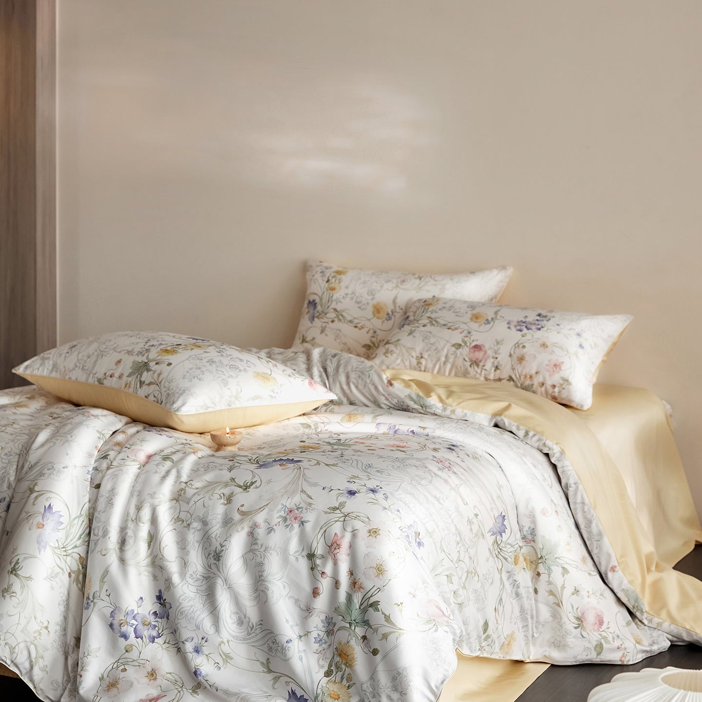 Oriana Botanical Luxury Egyptian Cotton Duvet Cover Set with Floral Print - Venetto Design Venettodesign.com