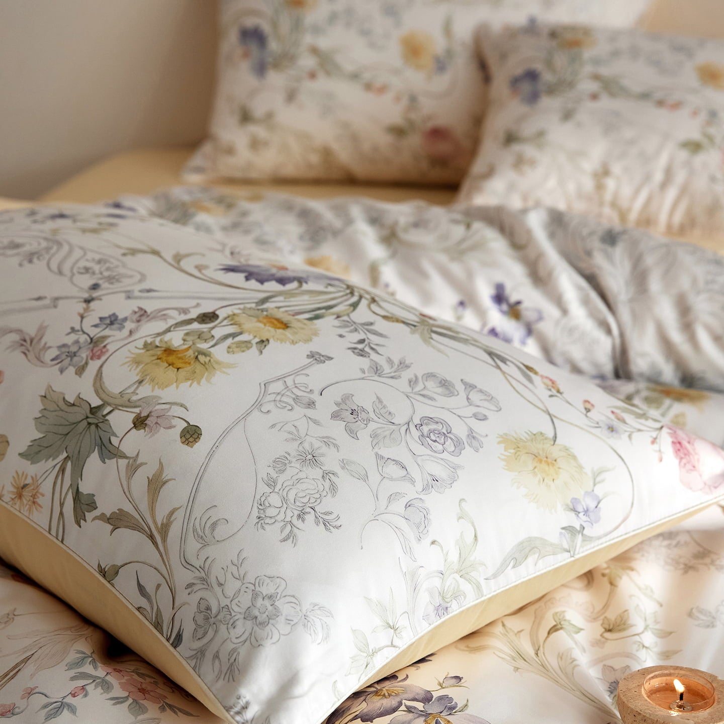 Oriana Botanical Luxury Egyptian Cotton Duvet Cover Set with Floral Print - Venetto Design Venettodesign.com