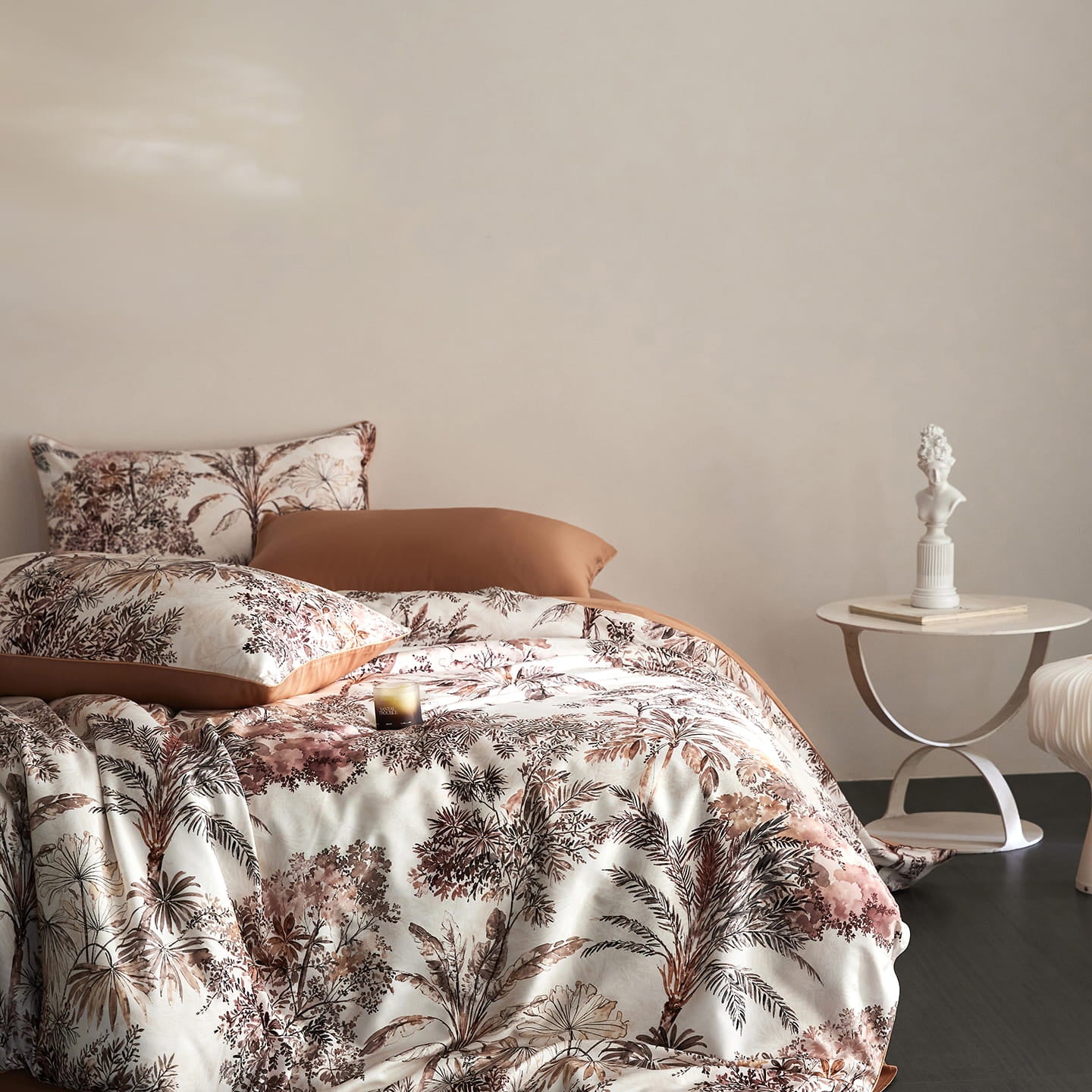 Savona Sunlit Canopy Botanical Luxury Egyptian Cotton Duvet Cover Set with Tropical Jungle and Floral Print - Venetto Design Venettodesign.com