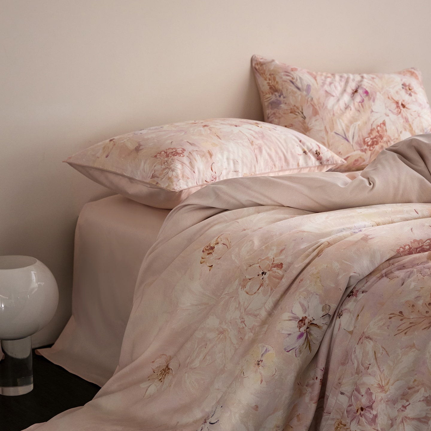 Lysora Blush Meadow Botanical Luxury Egyptian Cotton Duvet Cover Set with Watercolor Floral Print - Venetto Design Venettodesign.com