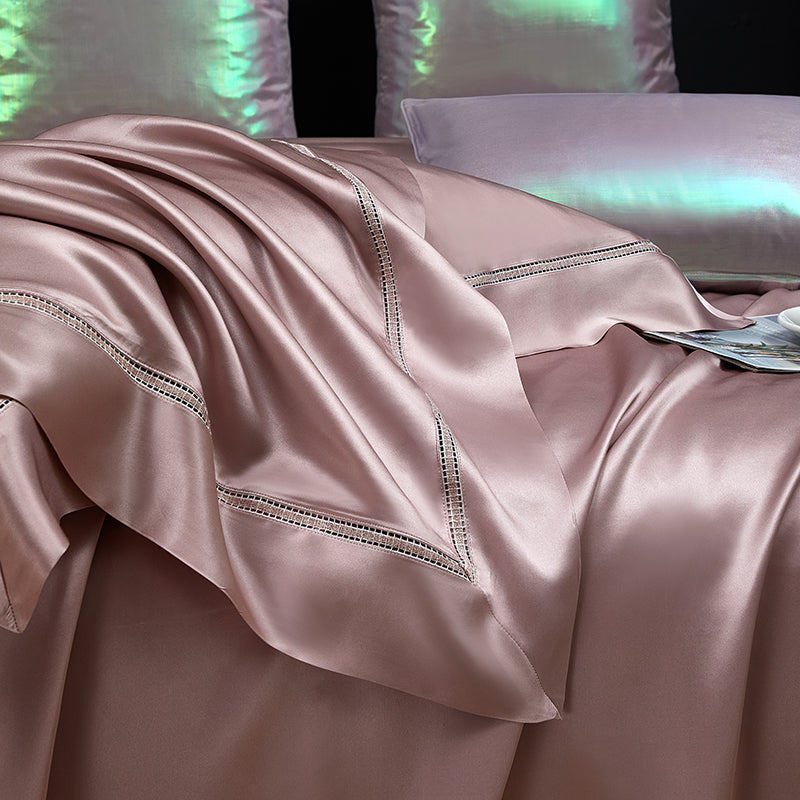 Solenne Magnolia Pink Luxury 19 Momme Pure Mulberry Silk Duvet Cover Set - Venetto Design Venettodesign.com
