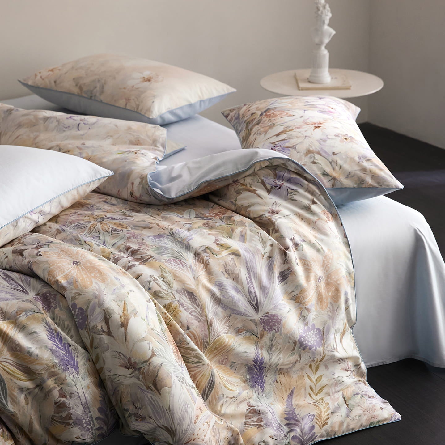 Lysora Sky Meadow Botanical Luxury Egyptian Cotton Duvet Cover Set with Watercolor Floral Print - Venetto Design Venettodesign.com