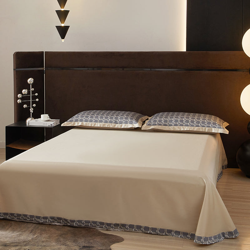 Alaric Geometric Luxury Egyptian Cotton Duvet Cover Set with Chain Print - Venetto Design Venettodesign.com