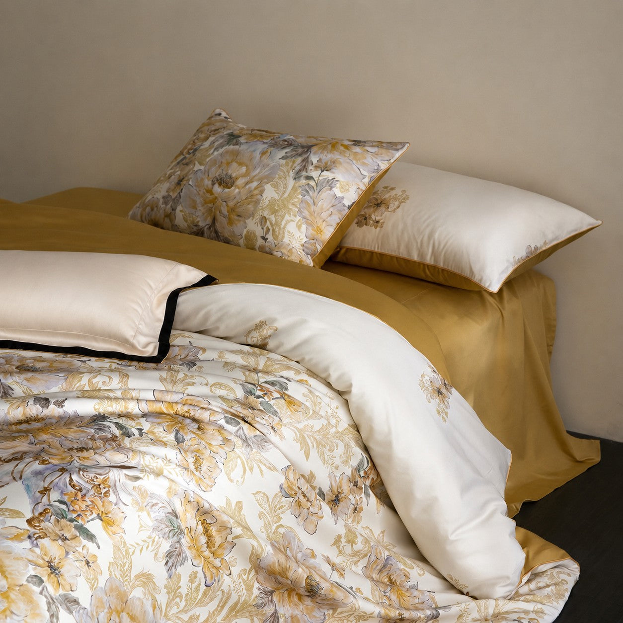Veloria Botanical Luxury Egyptian Cotton Duvet Cover Set with Floral Print - Venetto Design Venettodesign.com