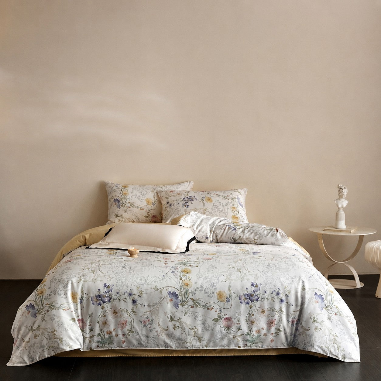 Oriana Botanical Luxury Egyptian Cotton Duvet Cover Set with Floral Print - Venetto Design Venettodesign.com