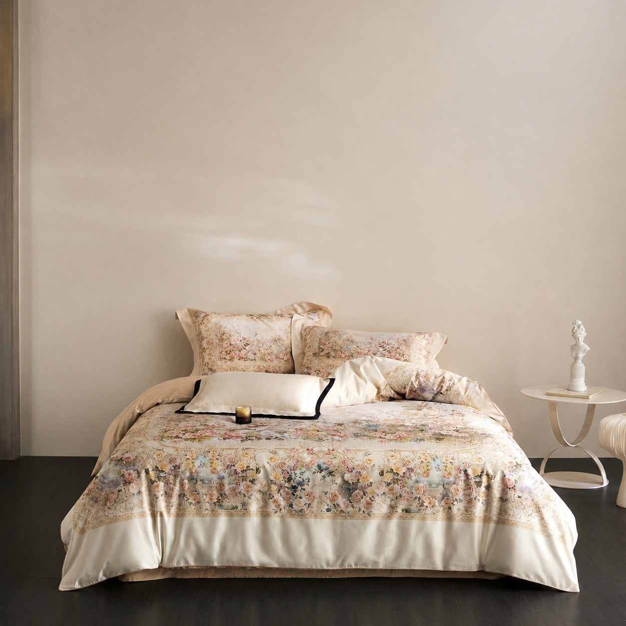 Mireya Botanical Luxury Egyptian Cotton Duvet Cover Set with Vintage Floral Print - Venetto Design Venettodesign.com