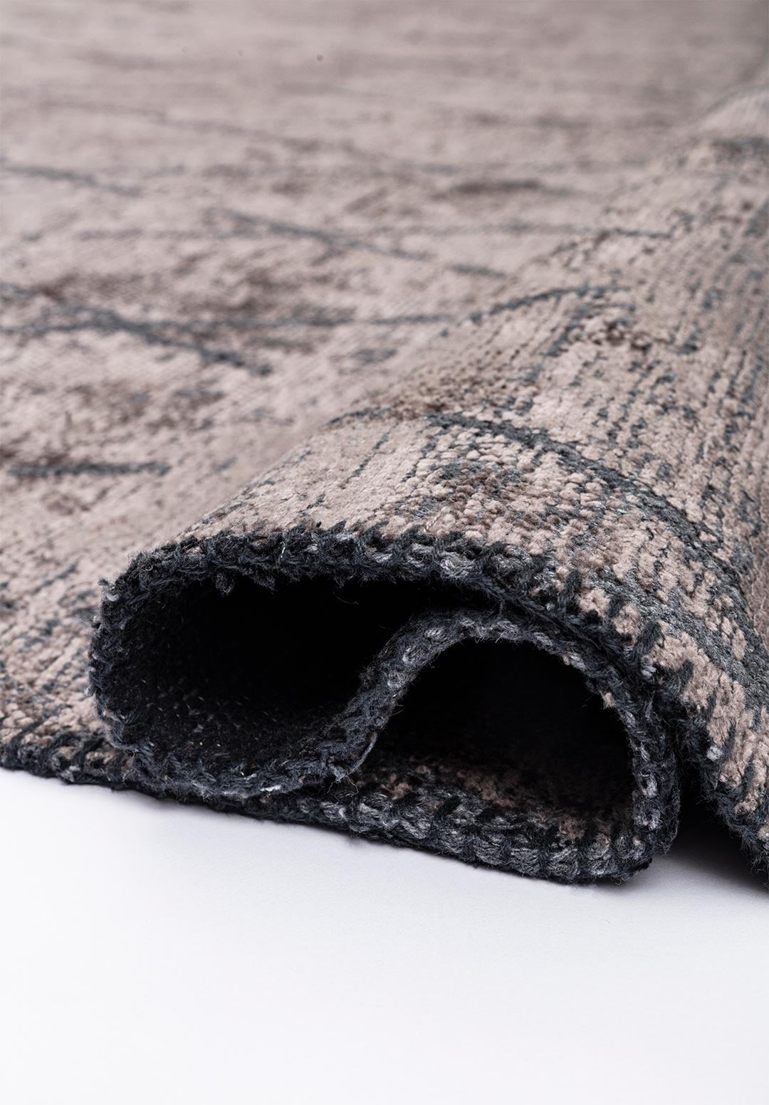 Diamond Dark Grey Rug Rugs - Venetto Design Venettodesign.com