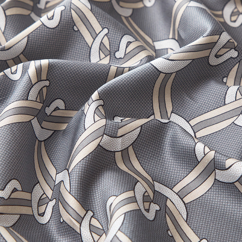 Alaric Geometric Luxury Egyptian Cotton Duvet Cover Set with Chain Print - Venetto Design Venettodesign.com