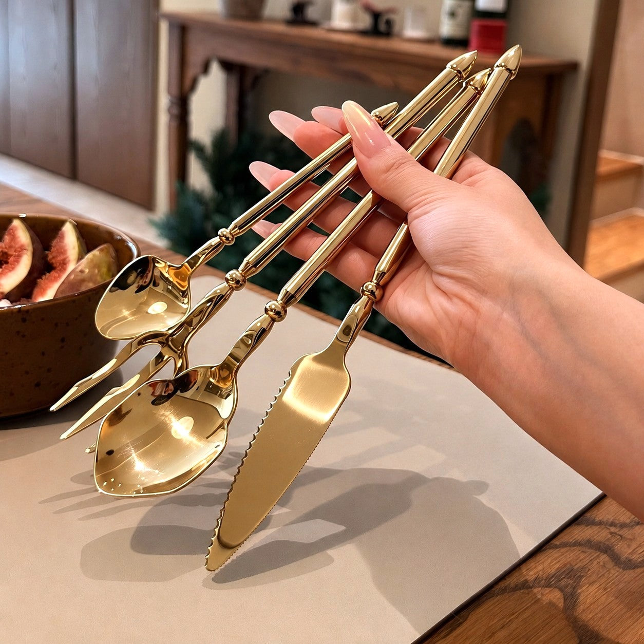 Lou Gold Exclusive 18/10 Stainless Steel Cutlery Set - Venetto Design Venettodesign.com