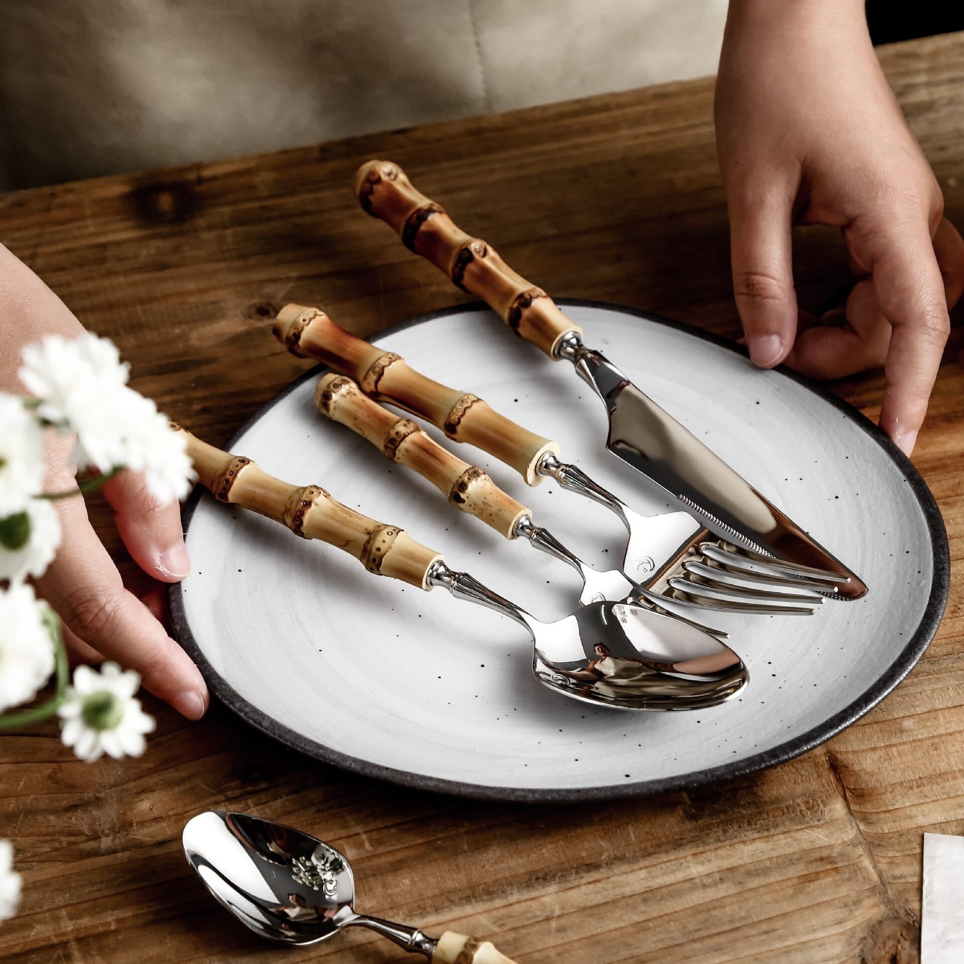 Sagano Stainless Steel Cutlery Set with Natural Bamboo Handle - Venetto Design Venettodesign.com