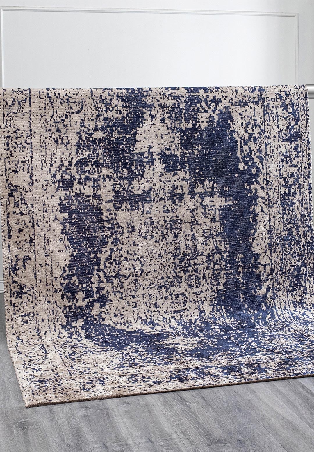 Medallion Beige - Dark Navy Rug Rugs - Venetto Design Venettodesign.com