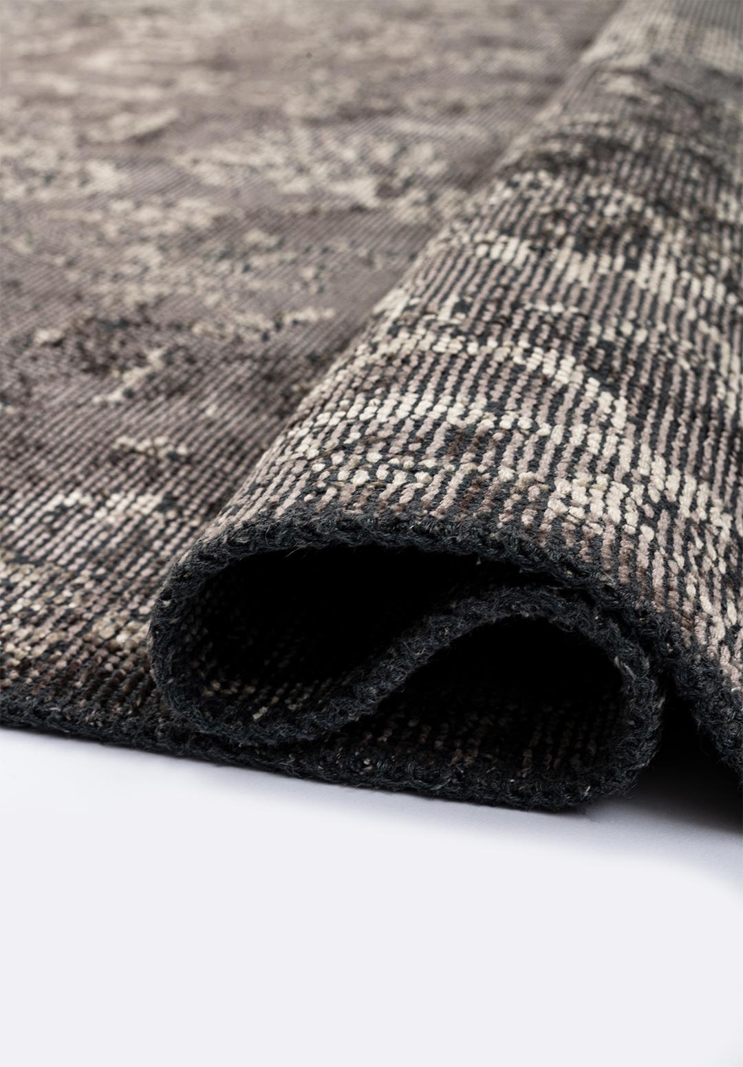 Classy Beige - Dark Grey Rug Rugs - Venetto Design Venettodesign.com