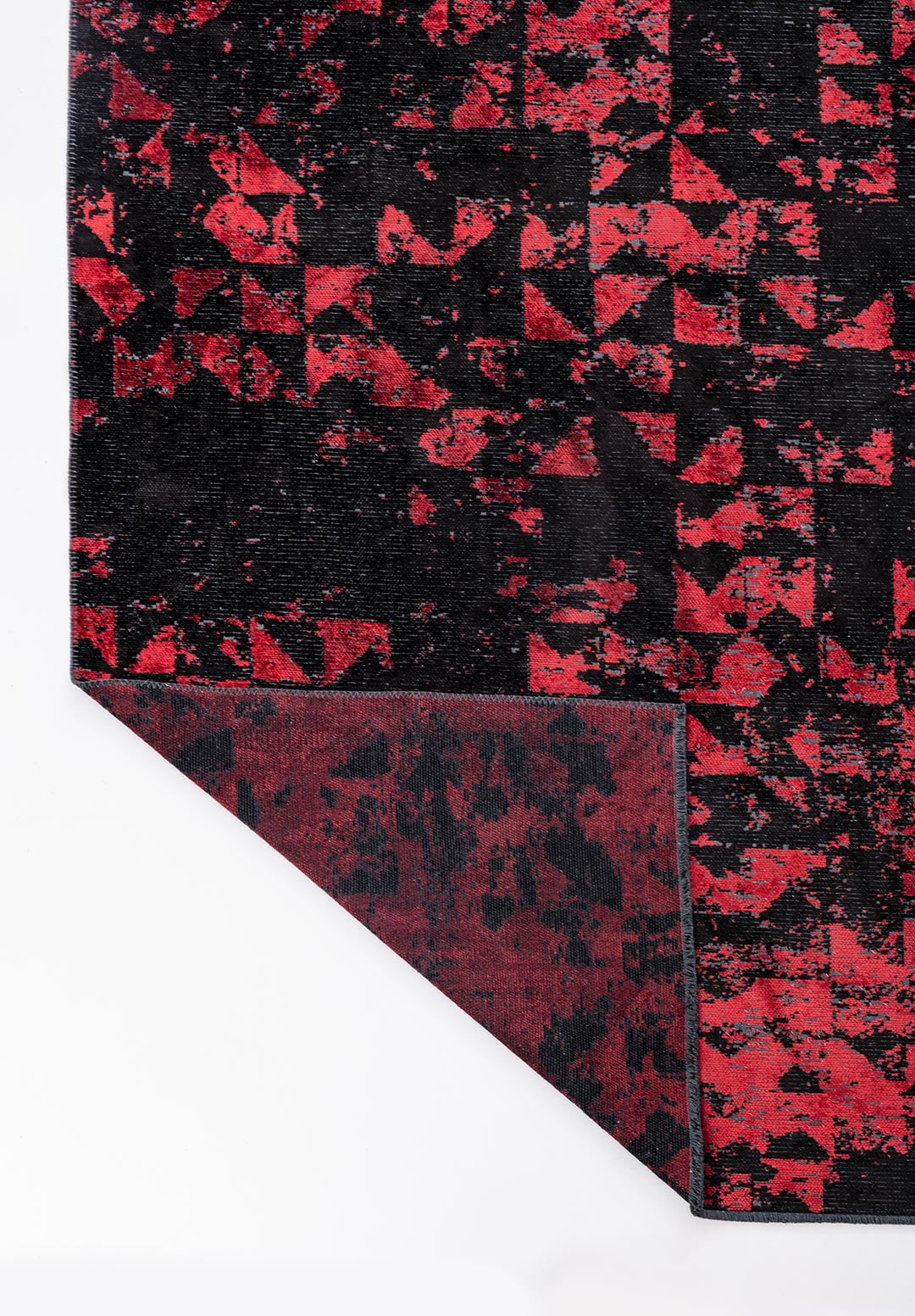 Triangle Black - Red Rug Rugs - Venetto Design Venettodesign.com