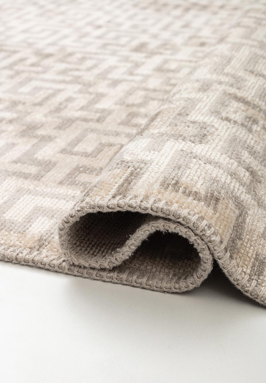 Caterpillar Light Grey - Ecru Rug Rugs - Venetto Design Venettodesign.com