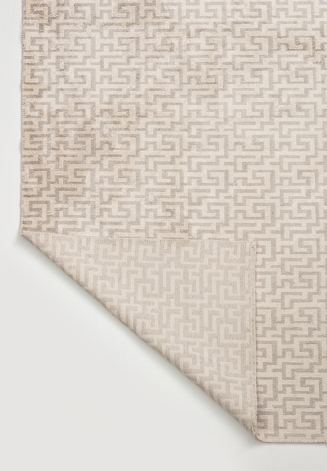 Caterpillar Light Grey - Ecru Rug Rugs - Venetto Design Venettodesign.com
