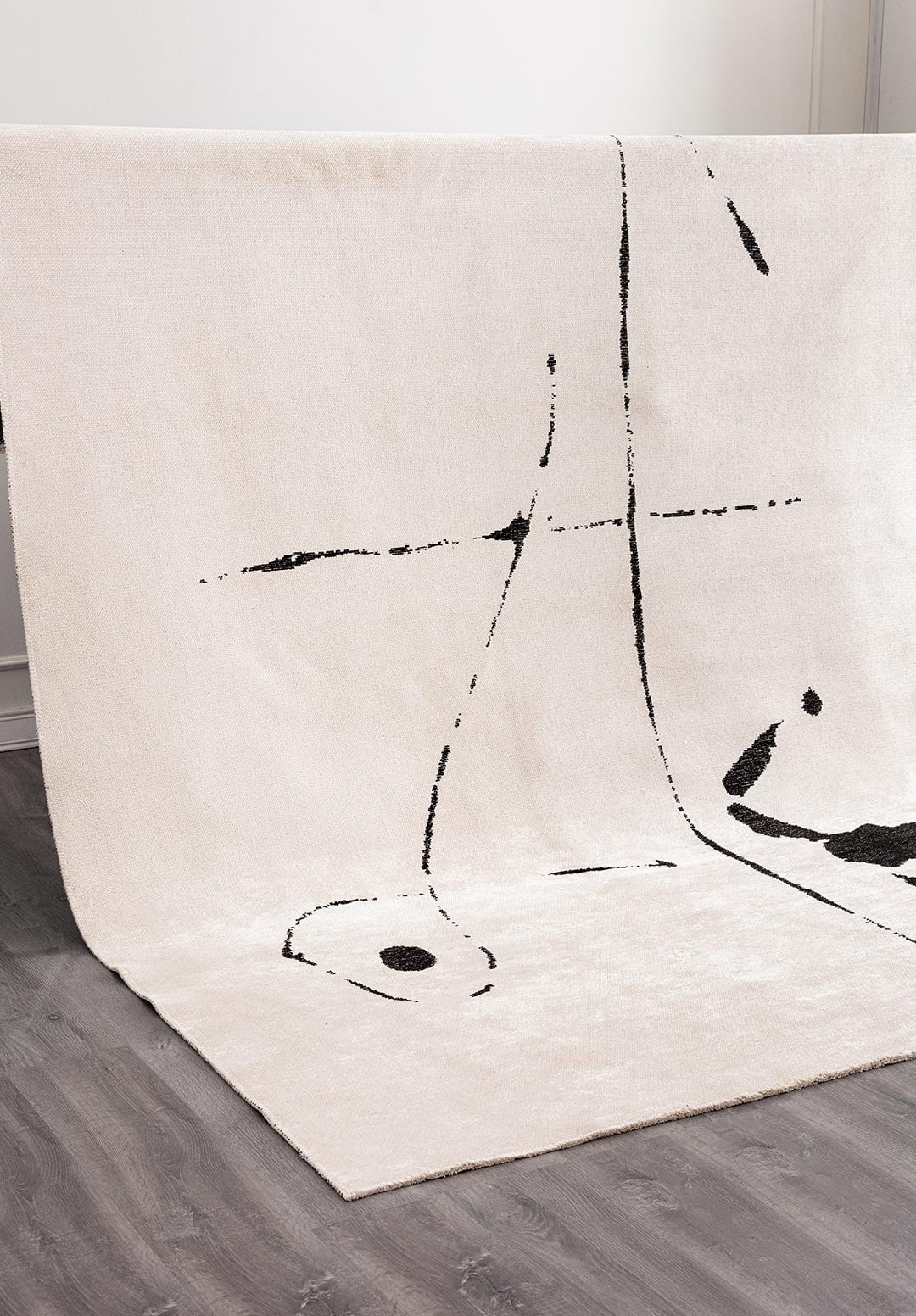 Clay Black - Ecru Rug Rugs - Venetto Design Venettodesign.com