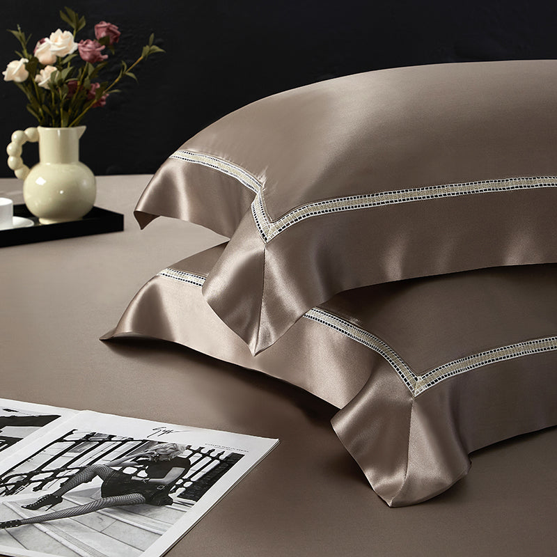 Solenne Mink Bronze Luxury 19 Momme Pure Mulberry Silk Duvet Cover Set - Venetto Design Venettodesign.com