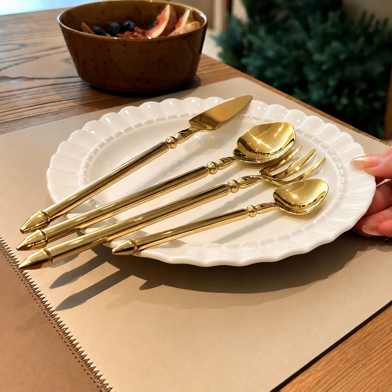 Lou Gold Exclusive 18/10 Stainless Steel Cutlery Set - Venetto Design Venettodesign.com