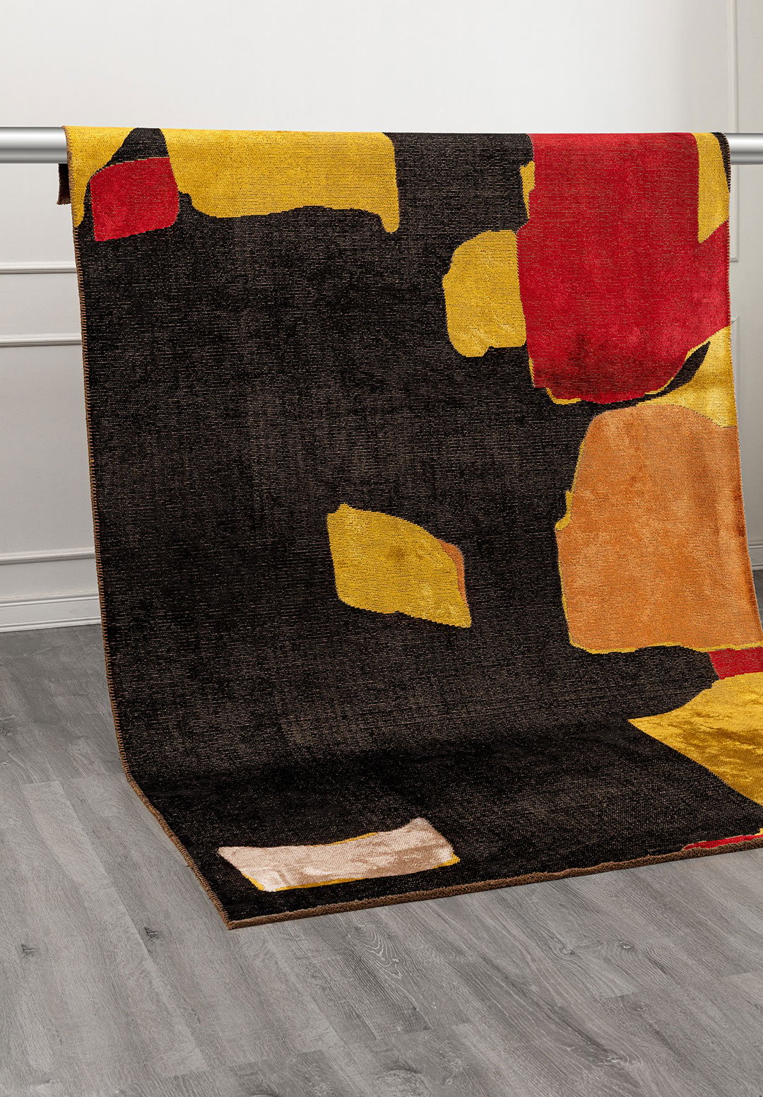 Euphoria Yellow - Black Rug Rugs - Venetto Design Venettodesign.com