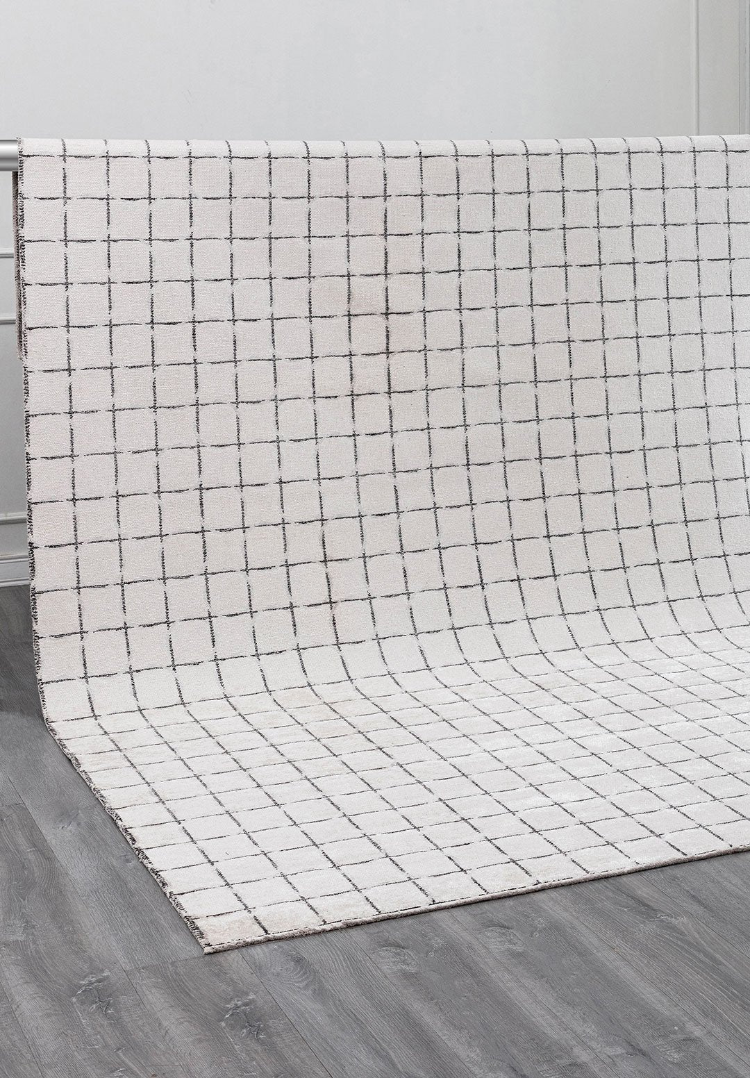 Equinox Black - Light Grey Rug Rugs - Venetto Design Venettodesign.com