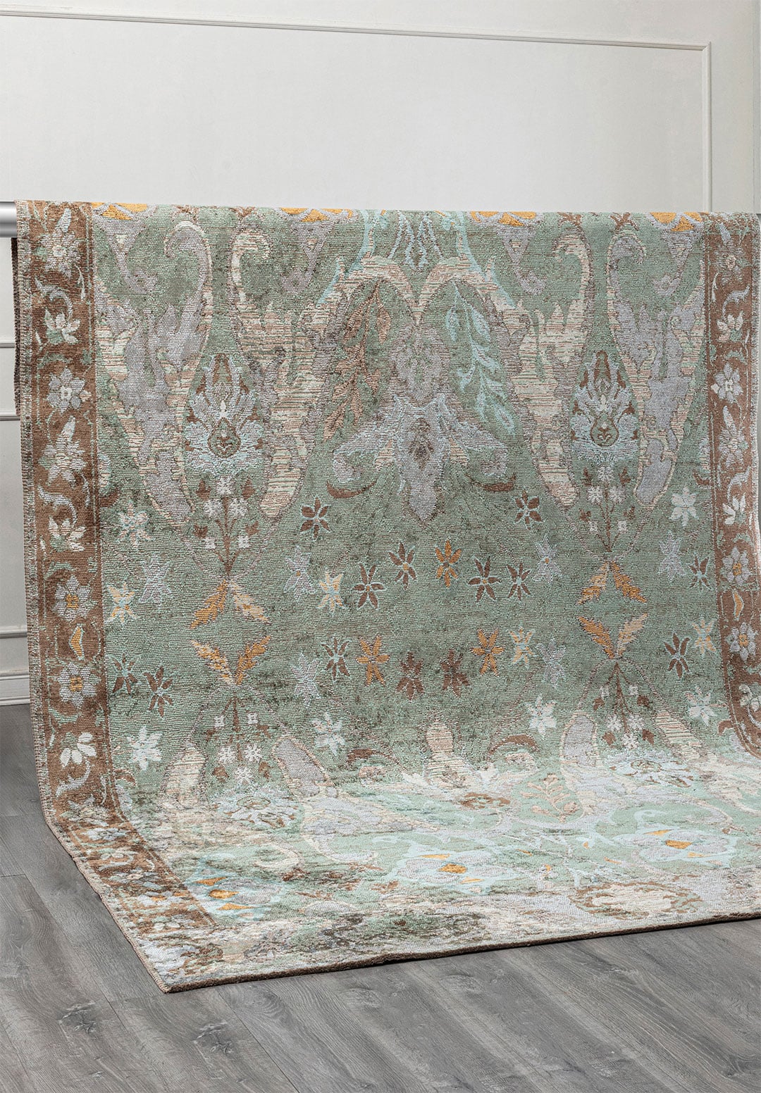 Velorien River Green - Cream Rug
