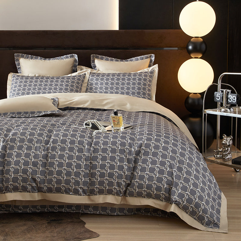 Alaric Geometric Luxury Egyptian Cotton Duvet Cover Set with Chain Print - Venetto Design Venettodesign.com