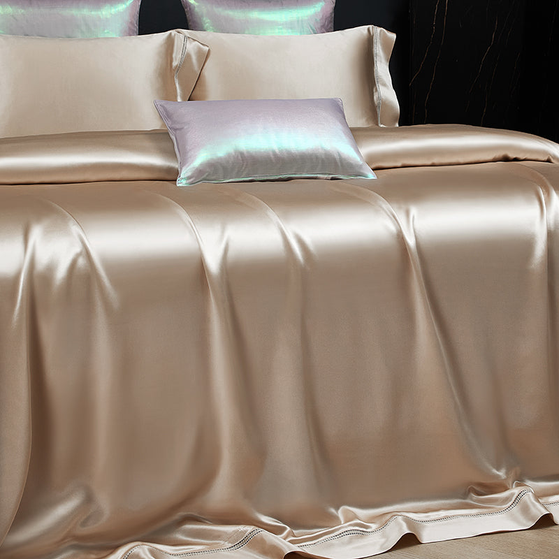 Solenne Opaline Gold Luxury 19 Momme Pure Mulberry Silk Duvet Cover Set - Venetto Design Venettodesign.com