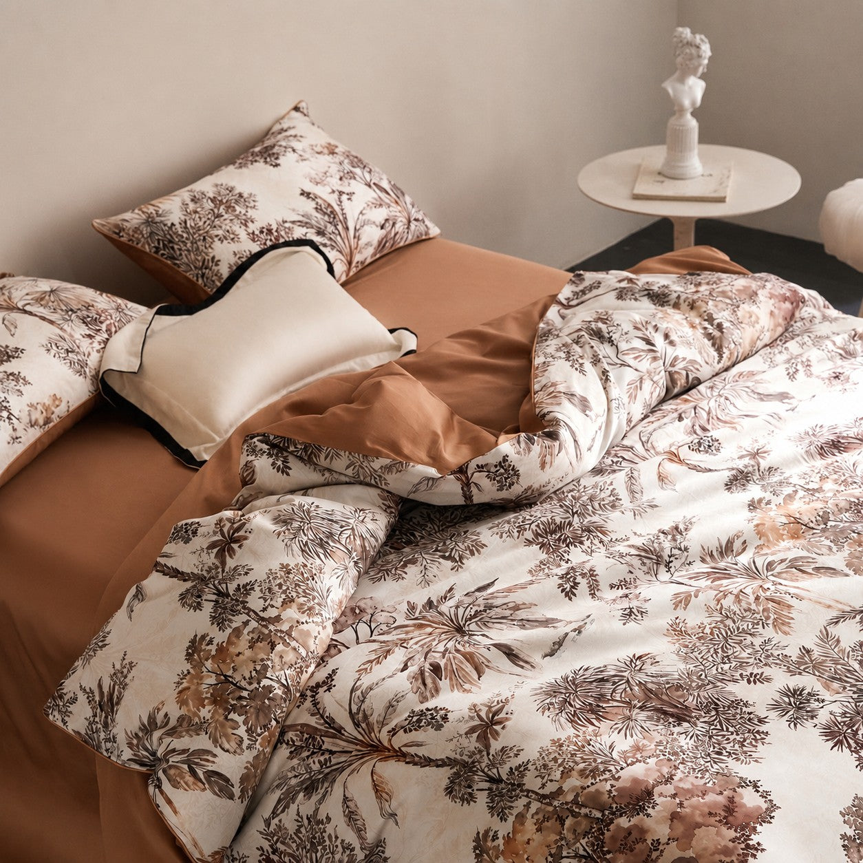 Savona Sunlit Canopy Botanical Luxury Egyptian Cotton Duvet Cover Set with Tropical Jungle and Floral Print - Venetto Design Venettodesign.com