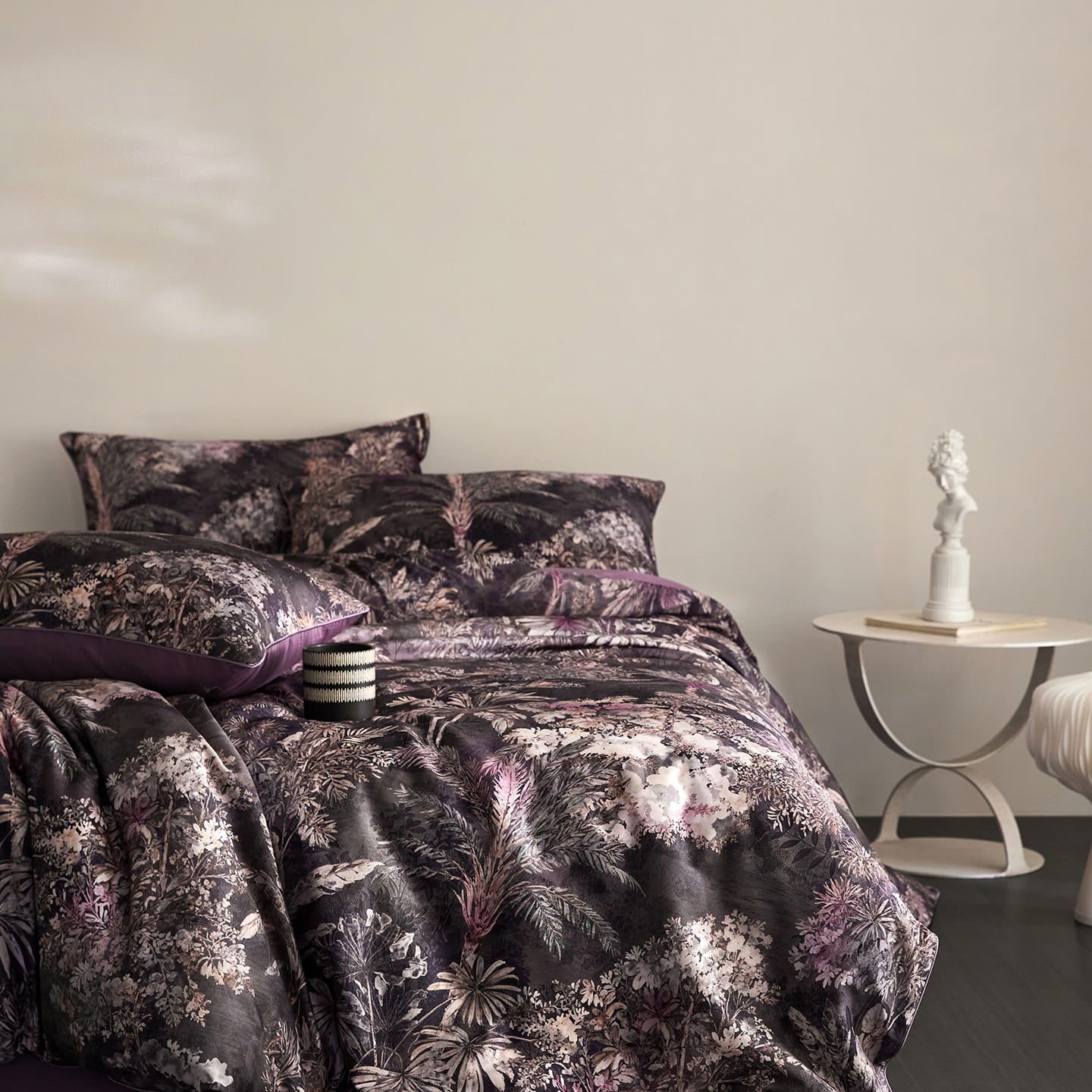 Savona Moonlit Canopy Botanical Luxury Egyptian Cotton Duvet Cover Set with Tropical Jungle and Floral Print - Venetto Design Venettodesign.com