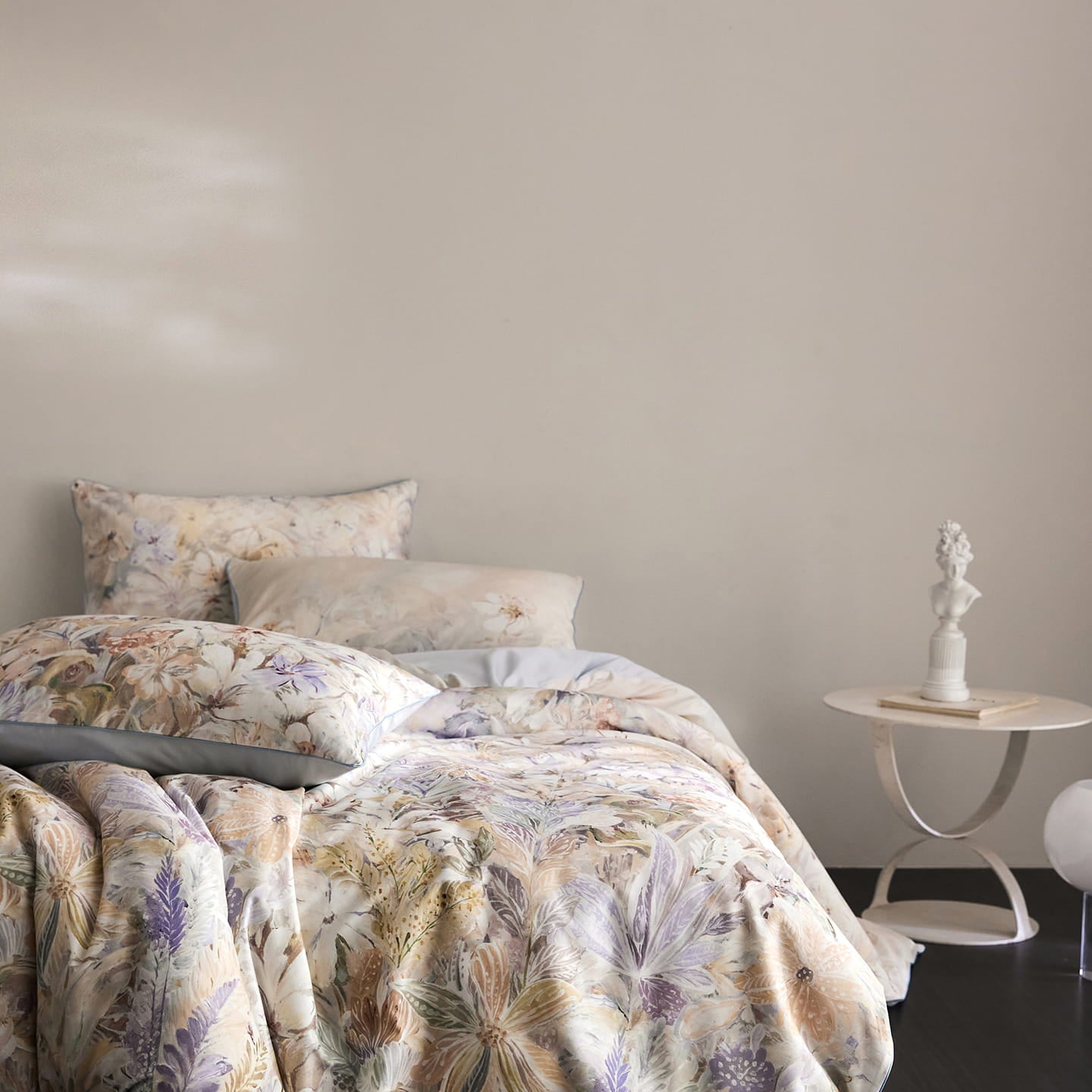 Lysora Sky Meadow Botanical Luxury Egyptian Cotton Duvet Cover Set with Watercolor Floral Print - Venetto Design Venettodesign.com