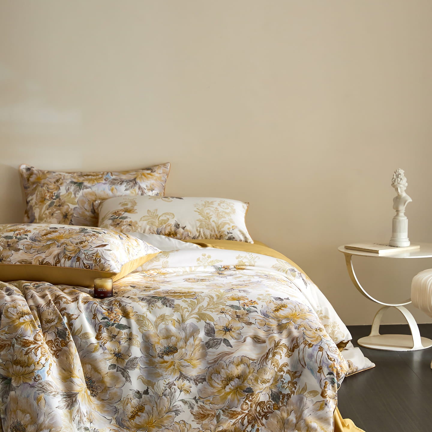 Veloria Botanical Luxury Egyptian Cotton Duvet Cover Set with Floral Print - Venetto Design Venettodesign.com