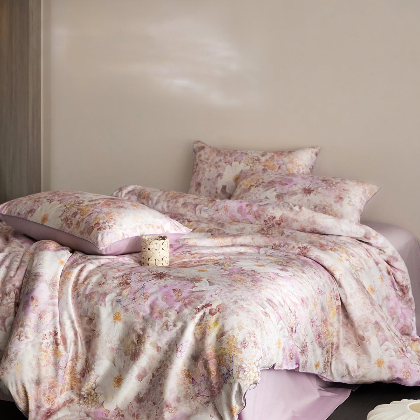 Elara Botanical Luxury Egyptian Cotton Duvet Cover Set with Watercolor Floral Print - Venetto Design Venettodesign.com