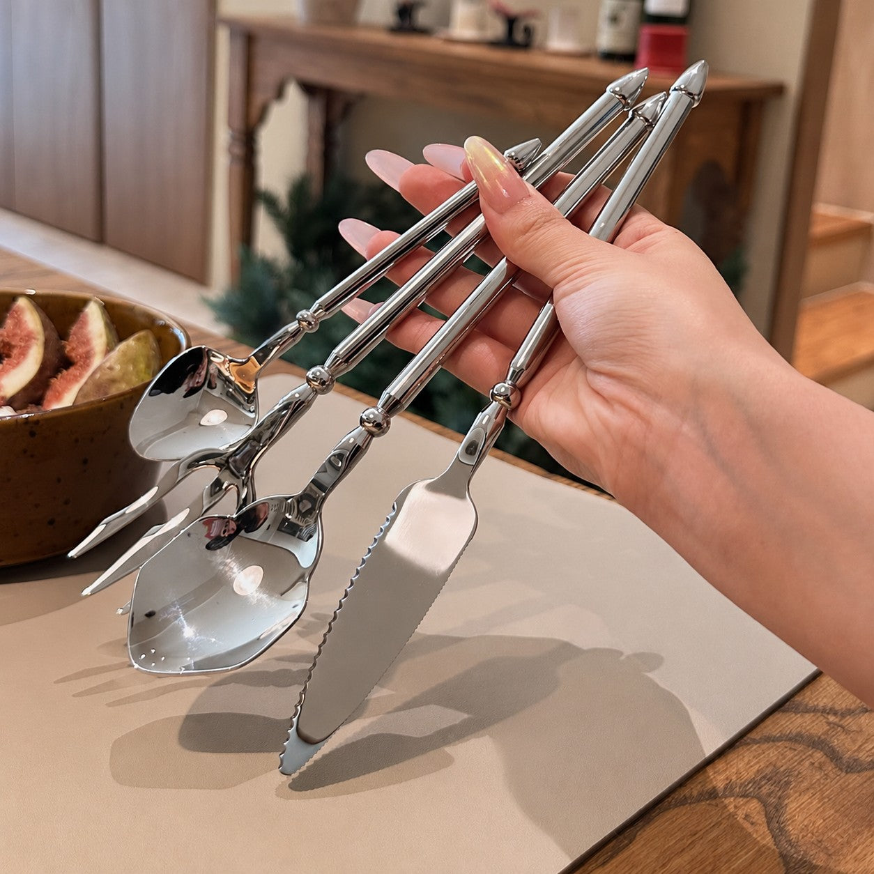 Lou Silver Exclusive 18/10 Stainless Steel Cutlery Set - Venetto Design Venettodesign.com