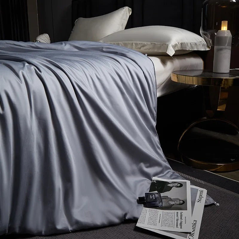 Seda Silvery Grey Mulberry Silk Filling Comforter