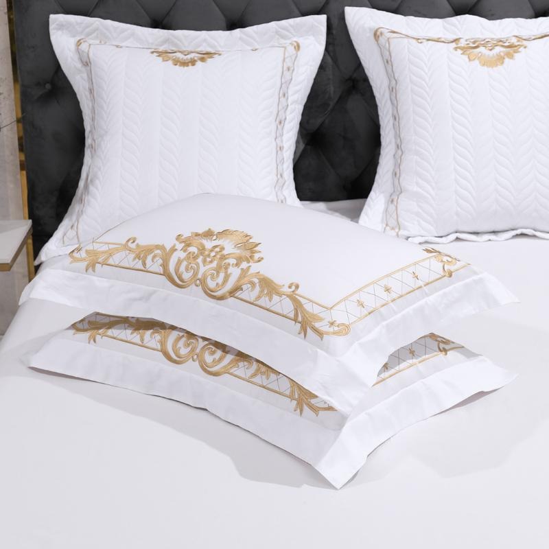 DeLuxxe White Egyptian Cotton Embroidery Bedding Set