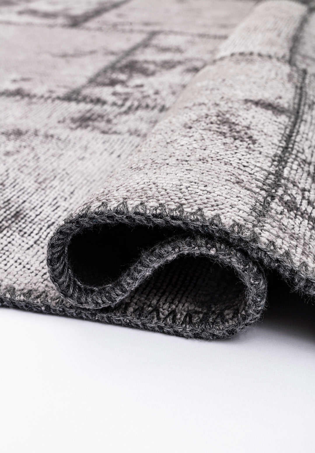 Patch Light Grey Rug Rugs - Venetto Design Venettodesign.com