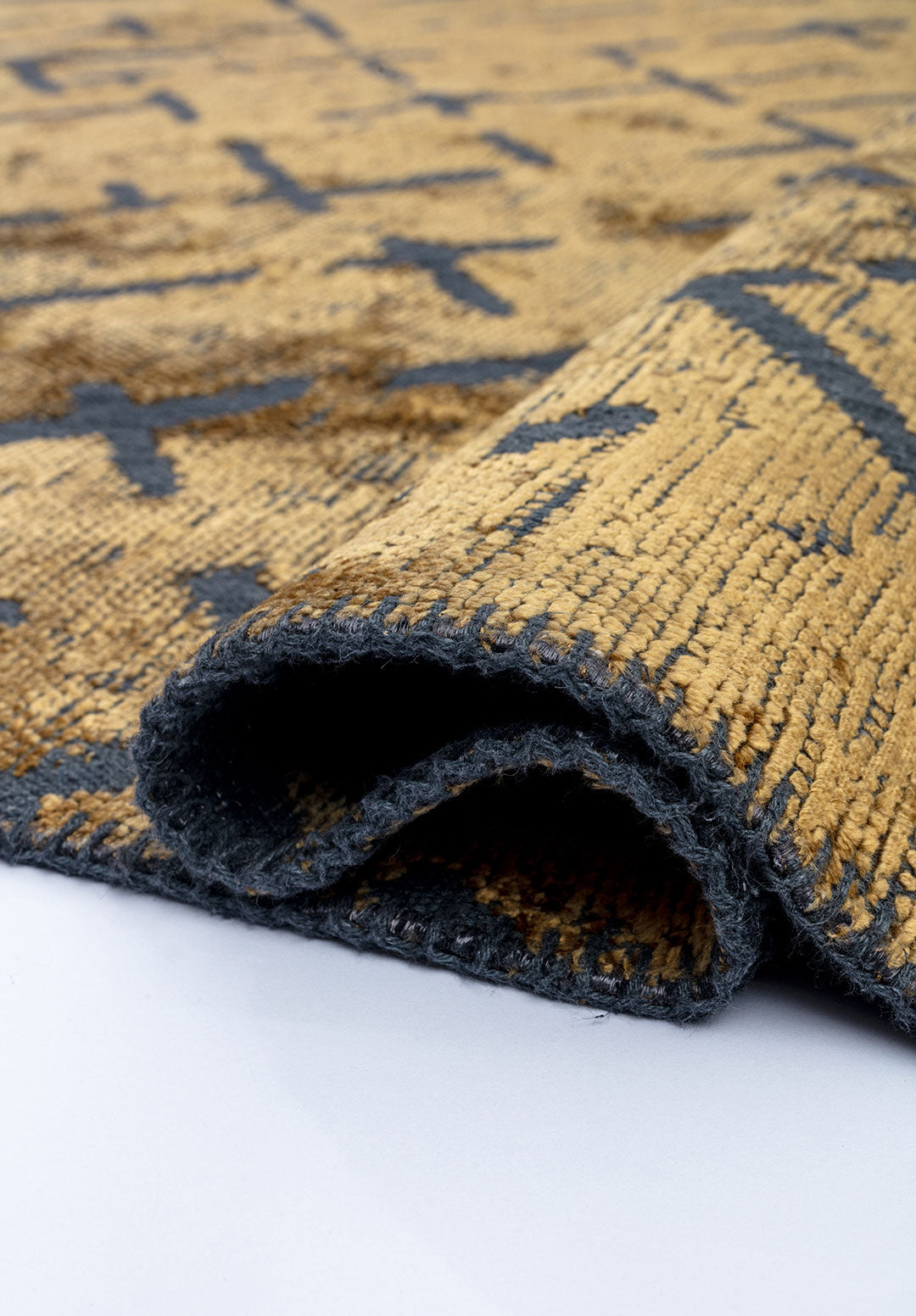 Mystique Gold Rug Rugs - Venetto Design Venettodesign.com