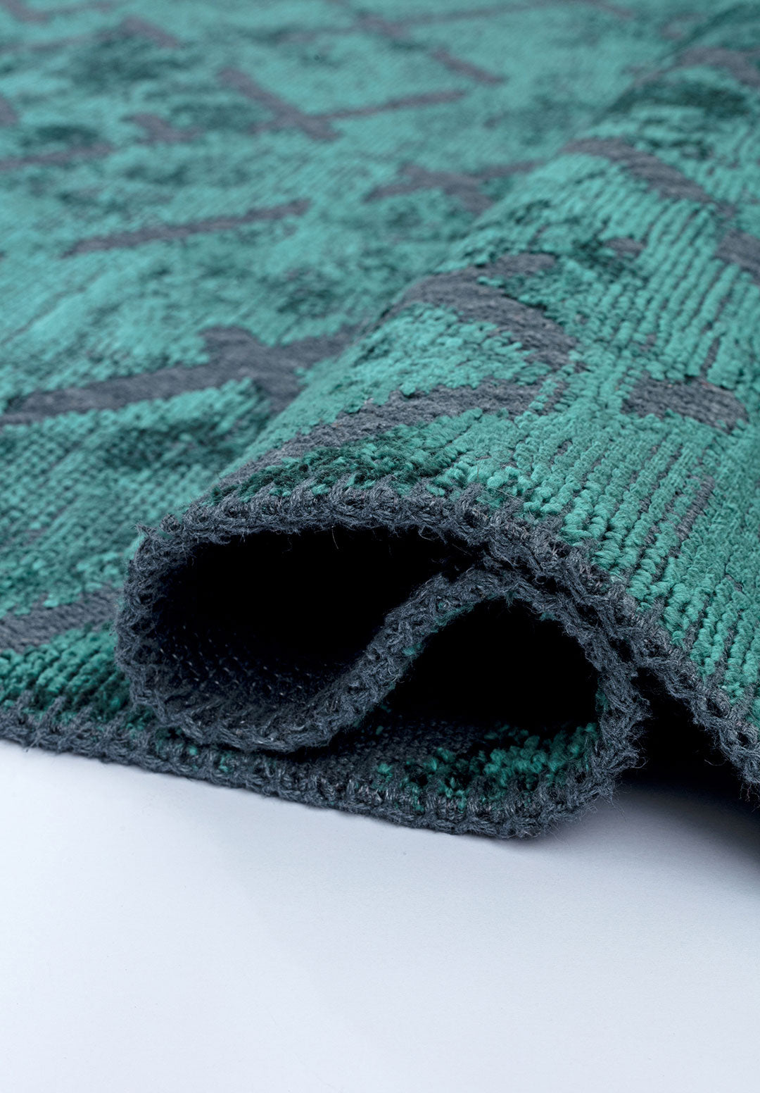 Mystique Dark Green Rug Rugs - Venetto Design Venettodesign.com