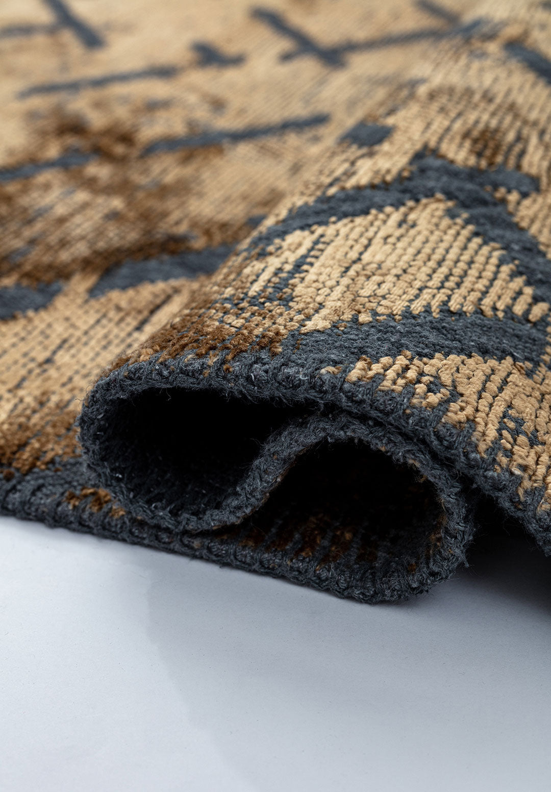 Mystique Light Brown Rug Rugs - Venetto Design Venettodesign.com