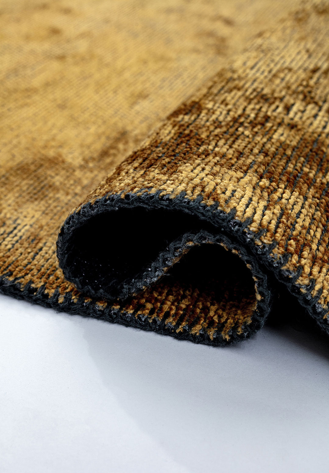 Plain Gold Rug Rugs - Venetto Design Venettodesign.com