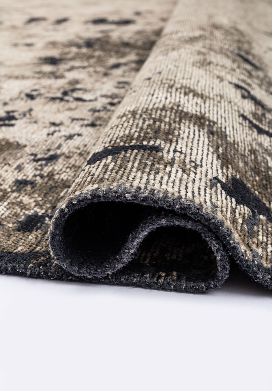 Verona Matte Black - Beige Rug Rugs - Venetto Design Venettodesign.com