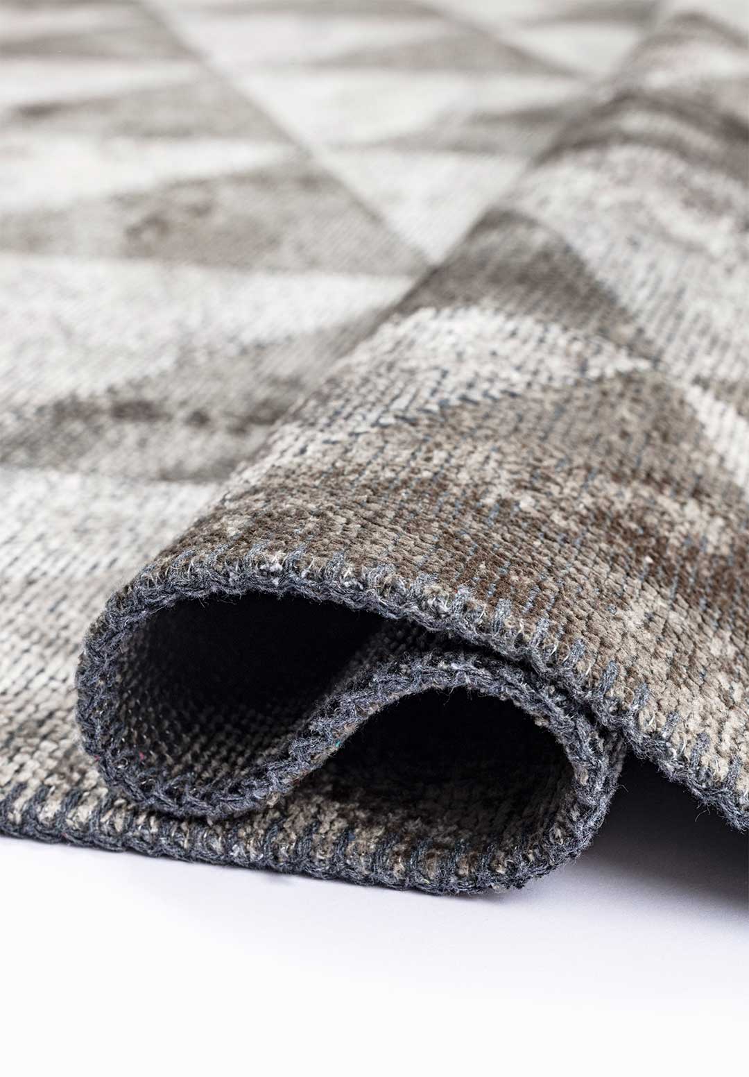 Ferrara Beige - Khaki Rug Rugs - Venetto Design Venettodesign.com