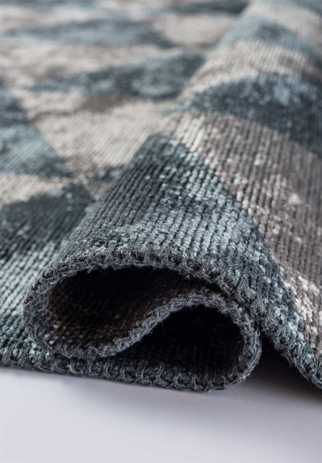 Ferrara Blue - Light Grey Rug Rugs - Venetto Design Venettodesign.com