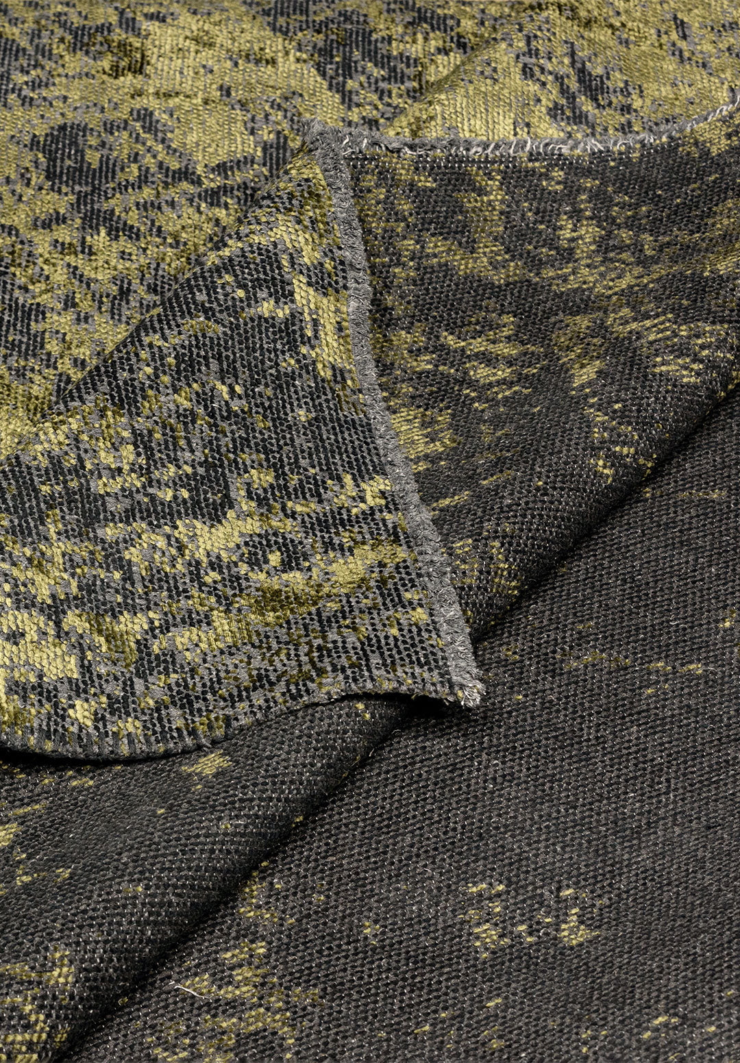 Nostalgia Matte Black - Green Rug Rugs - Venetto Design Venettodesign.com