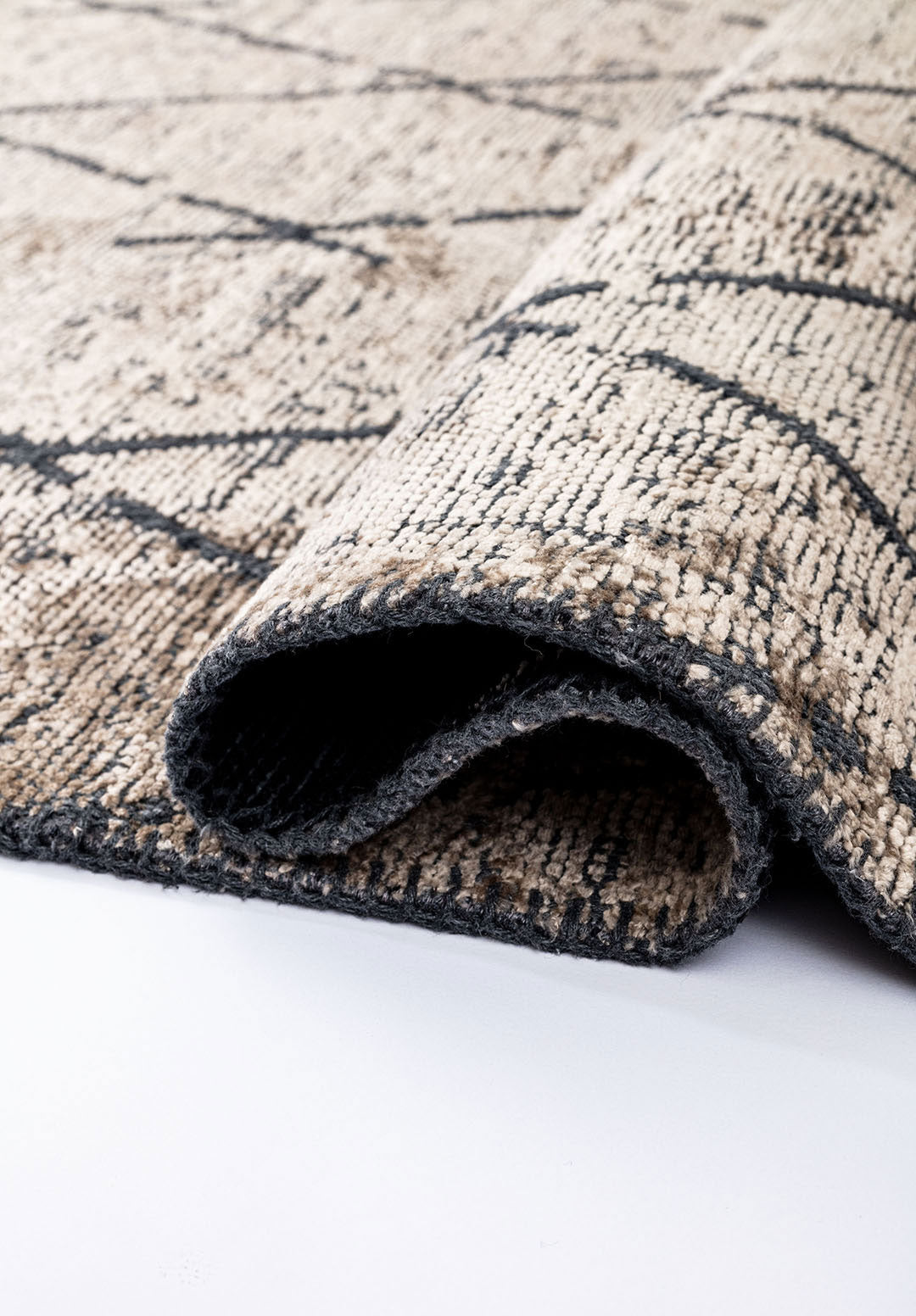 Diamond Beige Rug Rugs - Venetto Design Venettodesign.com