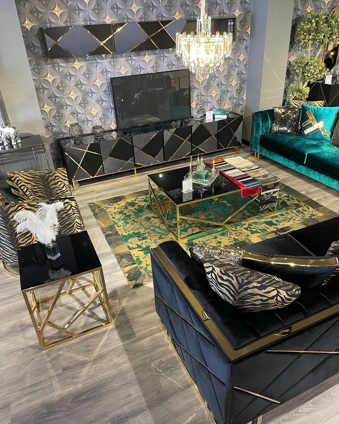 Luvelle Handcrafted Flatweave Natural Leather Rug Rugs - Venetto Design Venettodesign.com