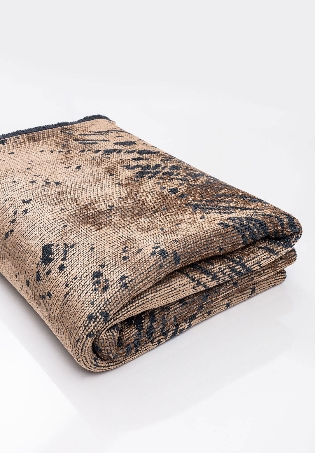 Rustic Dark Beige - Matte Black Rug Rugs - Venetto Design Venettodesign.com