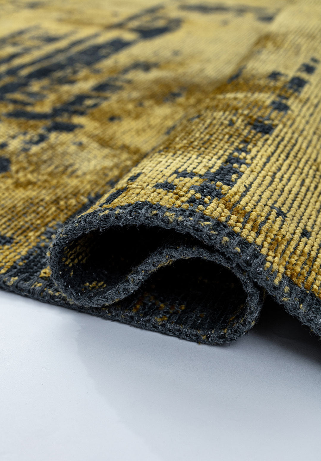 Space Yellow - Matte Black Rug Rugs - Venetto Design Venettodesign.com
