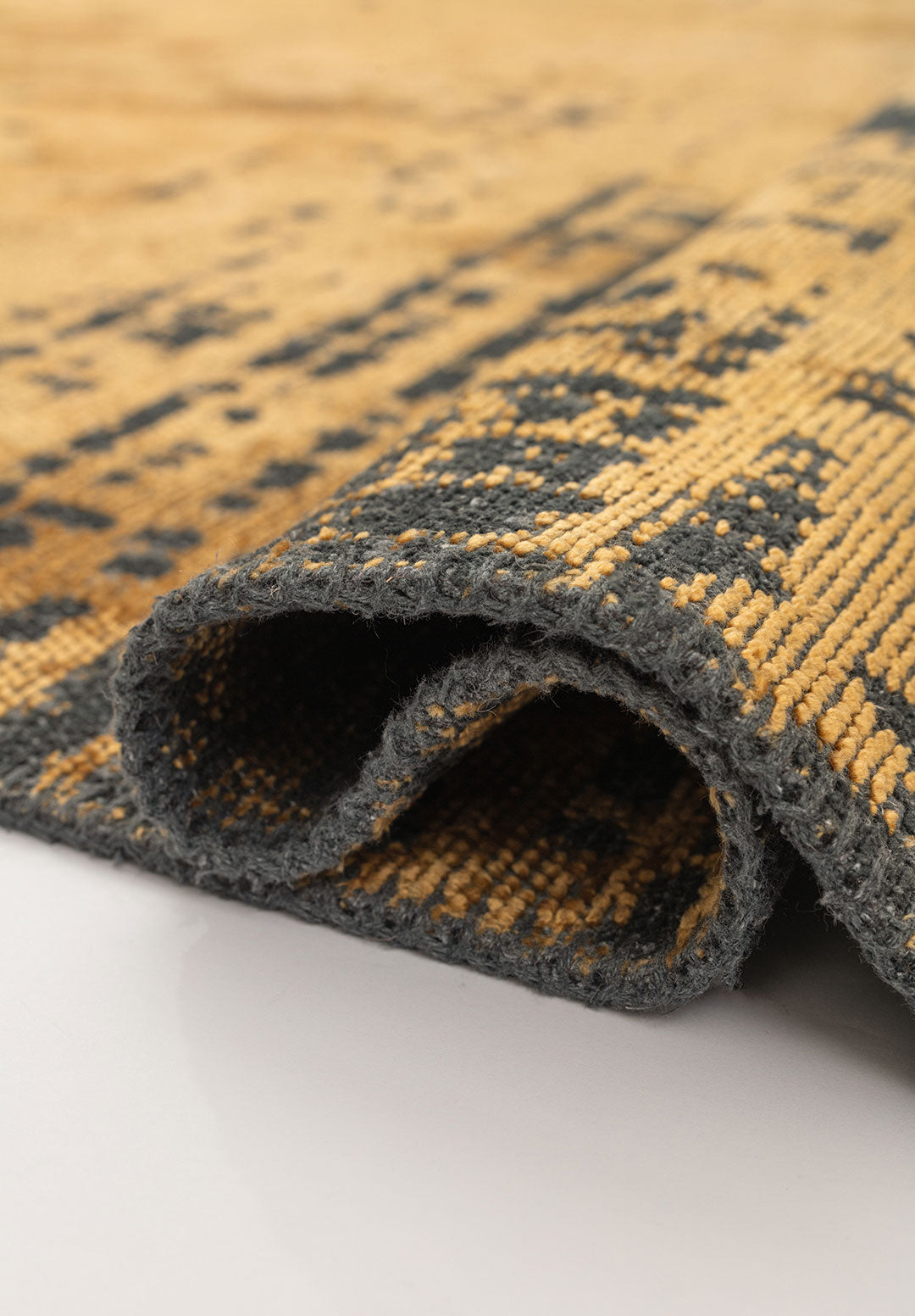 Space Gold - Matte Black Rug Rugs - Venetto Design Venettodesign.com