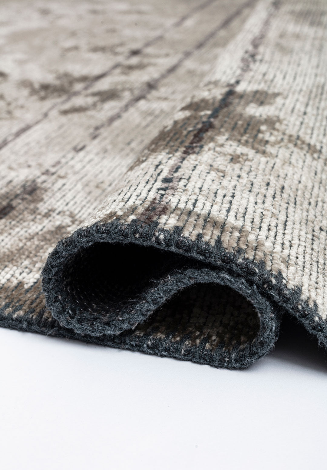 Barber Dark Grey - Cream Rug Rugs - Venetto Design Venettodesign.com